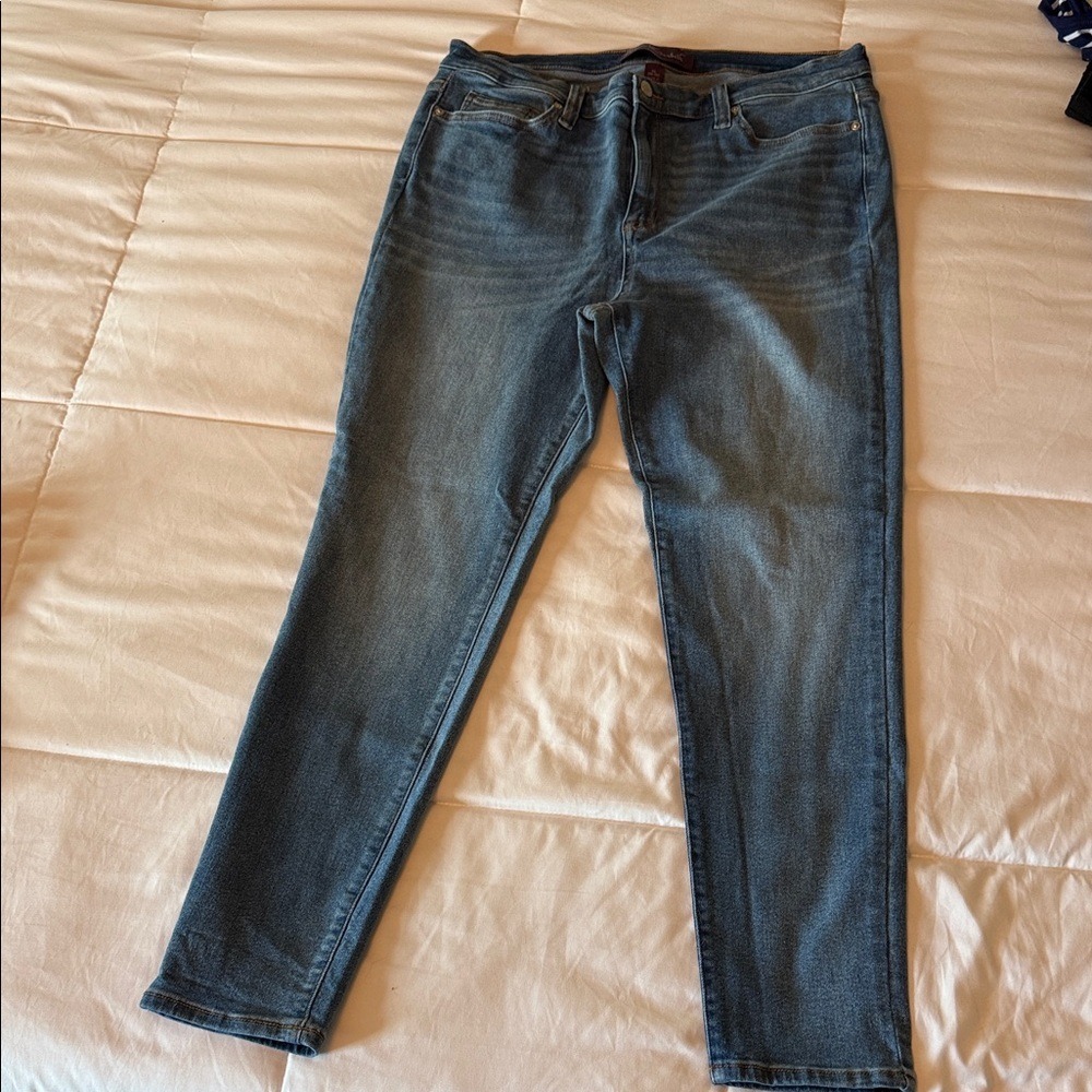 Gloria Vanderbilt Amanda High Rise Tapered Jeans Medium Wash Womens XL 16-18